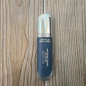 Revlon Ultra HD Metallic Matte Lipcolor